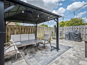 11166 NW 38th St, Sunrise FL 33351