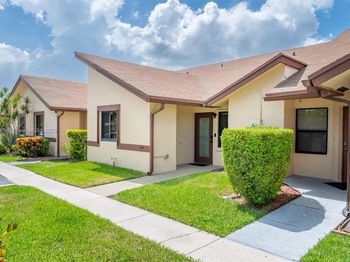 11166 NW 38th St