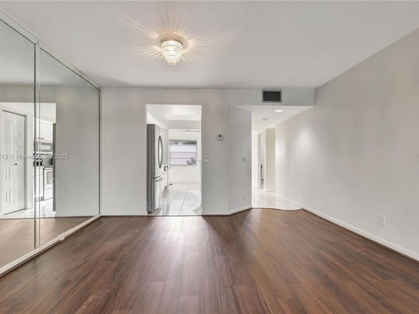 13001 SW 11th Ct 401A, Pembroke Pines FL 33027
