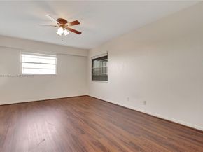 13001 SW 11th Ct 401A, Pembroke Pines FL 33027