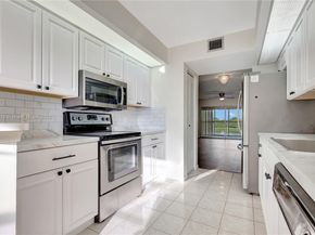 13001 SW 11th Ct 401A, Pembroke Pines FL 33027