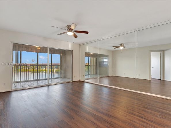 13001 SW 11th Ct 401A, Pembroke Pines FL 33027