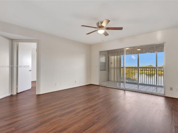 13001 SW 11th Ct 401A, Pembroke Pines FL 33027