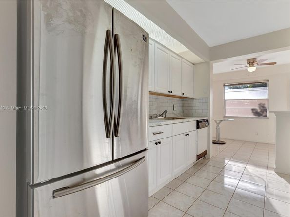 13001 SW 11th Ct 401A, Pembroke Pines FL 33027