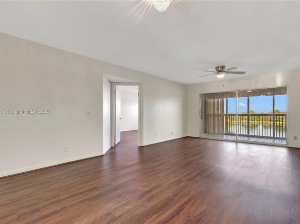 13001 SW 11th Ct 401A, Pembroke Pines FL 33027