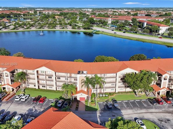 13001 SW 11th Ct 401A, Pembroke Pines FL 33027