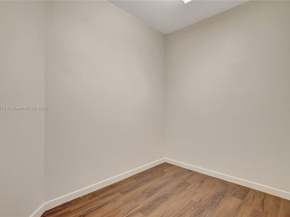 13001 SW 11th Ct 401A, Pembroke Pines FL 33027