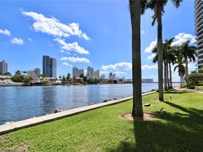 3500 Mystic Pointe Dr 1207, Aventura FL 33180