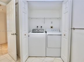 3500 Mystic Pointe Dr 1207, Aventura FL 33180