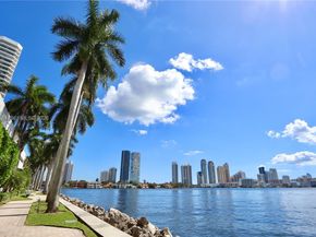 3500 Mystic Pointe Dr 1207, Aventura FL 33180