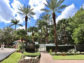 3500 Mystic Pointe Dr 1207, Aventura FL 33180