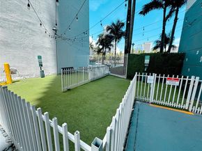 690 SW 1st Ct 2122, Miami FL 33130