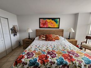 600 Parkview Dr 911, Hallandale Beach FL 33009