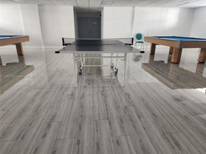 600 Parkview Dr 911, Hallandale Beach FL 33009