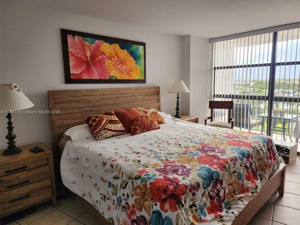 600 Parkview Dr 911, Hallandale Beach FL 33009