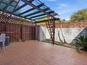 12253 SW 16th Ter 108M, Miami FL 33175