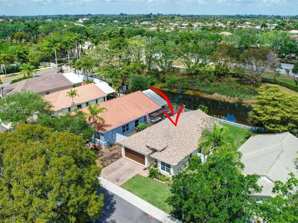 16249 NW 24th St, Pembroke Pines FL 33028