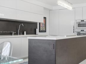 100 Lincoln Road 747, Miami Beach FL 33139