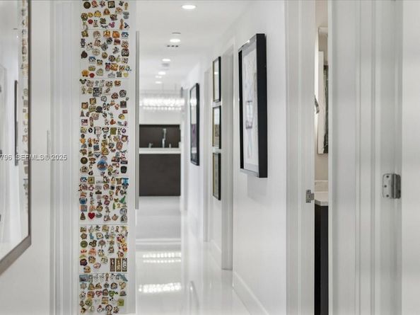 100 Lincoln Road 747, Miami Beach FL 33139