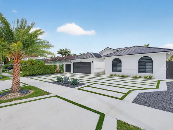 14853 SW 178th Ter, Miami FL 33187