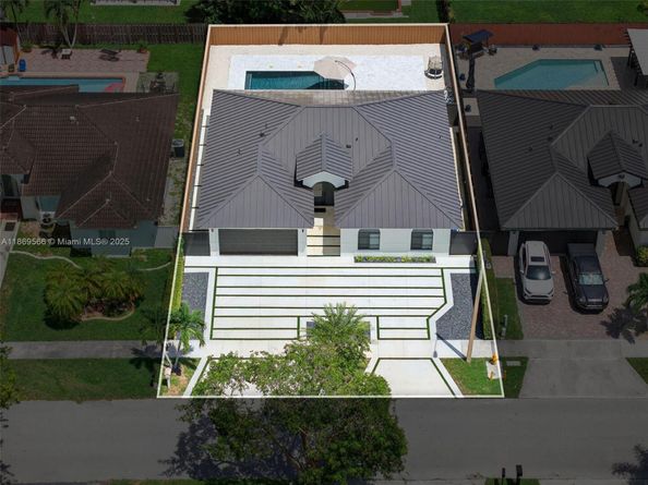 14853 SW 178th Ter, Miami FL 33187