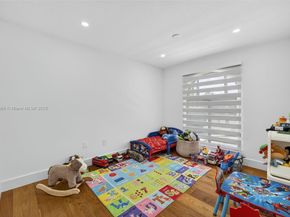 14853 SW 178th Ter, Miami FL 33187