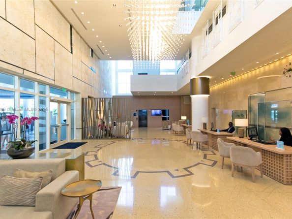 6801 Collins Ave 418 (deed 407), Miami Beach FL 33141