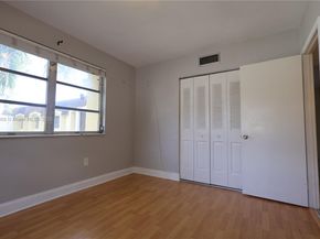 7825 Miller Dr C211, Miami FL 33155