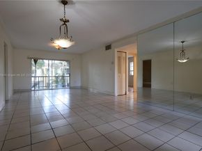 7825 Miller Dr C211, Miami FL 33155
