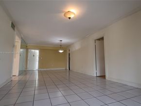 7825 Miller Dr C211, Miami FL 33155