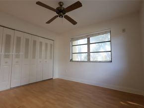 7825 Miller Dr C211, Miami FL 33155