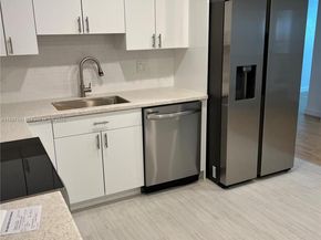 4233 Washington St, Hollywood FL 33021