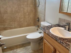 4233 Washington St, Hollywood FL 33021