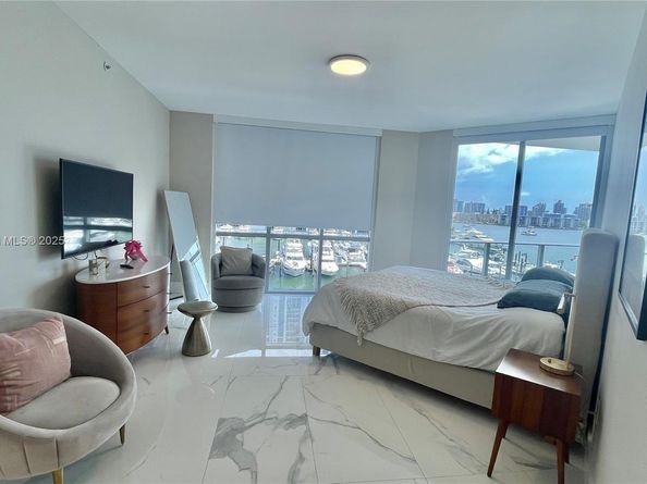 17111 Biscayne Blvd 403, North Miami Beach FL 33160