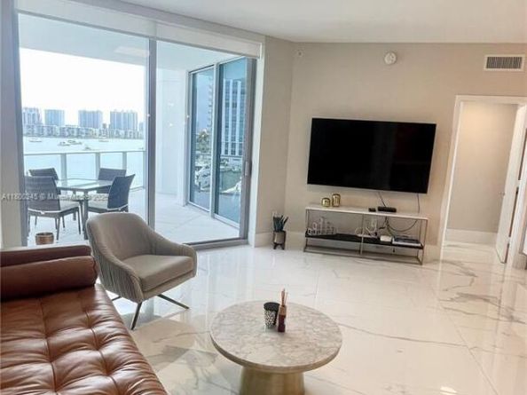 17111 Biscayne Blvd 403, North Miami Beach FL 33160