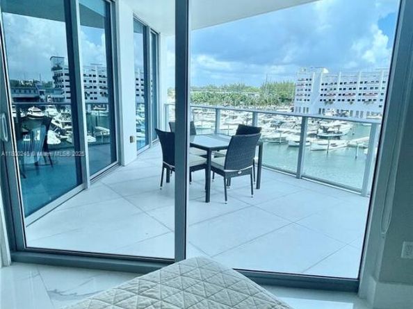 17111 Biscayne Blvd 403, North Miami Beach FL 33160