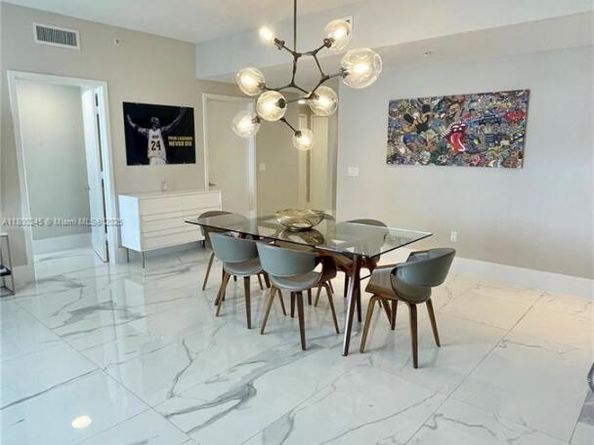 17111 Biscayne Blvd 403, North Miami Beach FL 33160