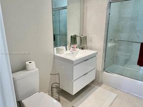 17111 Biscayne Blvd 403, North Miami Beach FL 33160