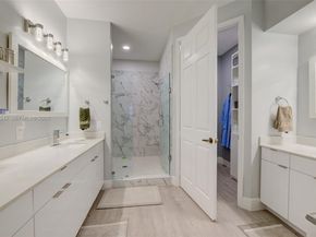 2742 NE Kinsington Cir 241, Weston FL 33332