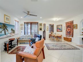 2742 NE Kinsington Cir 241, Weston FL 33332