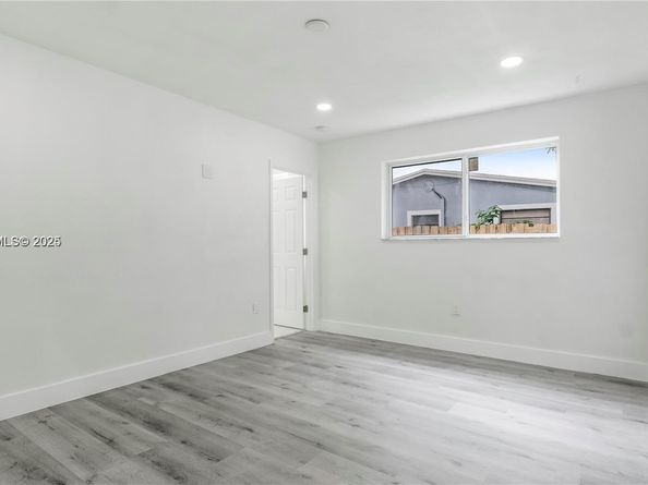 2301 NW 191st St, Miami Gardens FL 33056