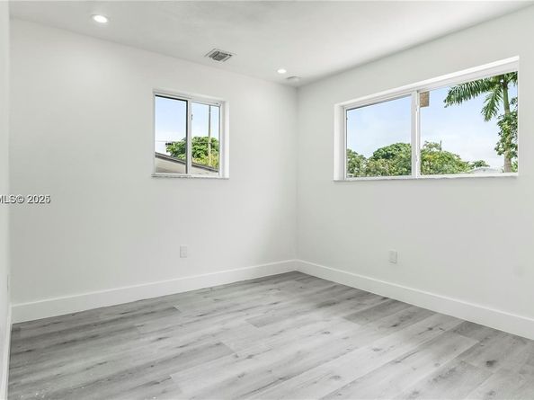 2301 NW 191st St, Miami Gardens FL 33056