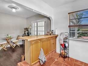 836 W 40th St, Miami Beach FL 33140