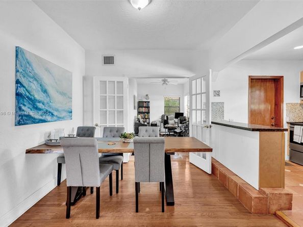 836 W 40th St, Miami Beach FL 33140