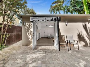 836 W 40th St, Miami Beach FL 33140