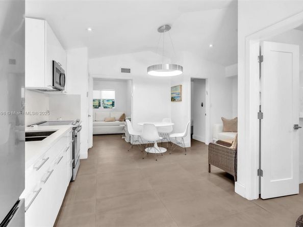 836 W 40th St, Miami Beach FL 33140