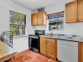 836 W 40th St, Miami Beach FL 33140