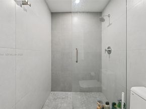 5152 SW 6th St, Miami FL 33134