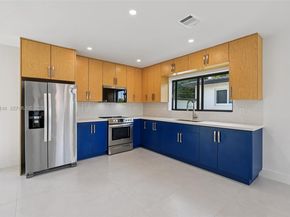 5152 SW 6th St, Miami FL 33134