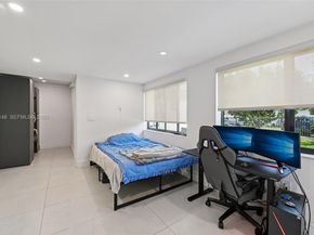 5152 SW 6th St, Miami FL 33134